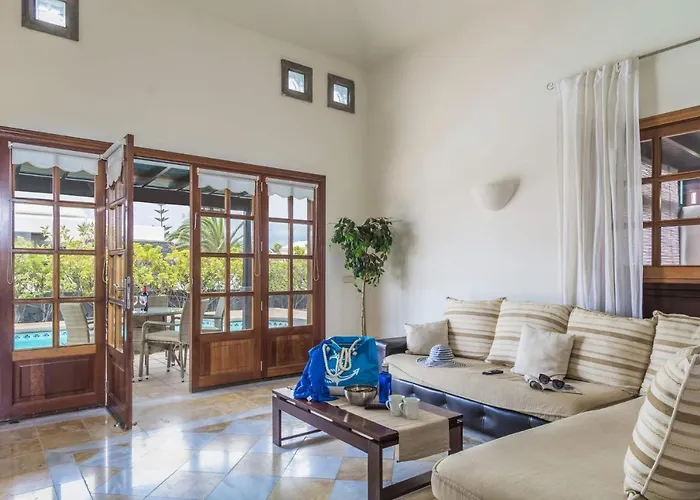 Victoria Luz By * Playa Blanca (Lanzarote)